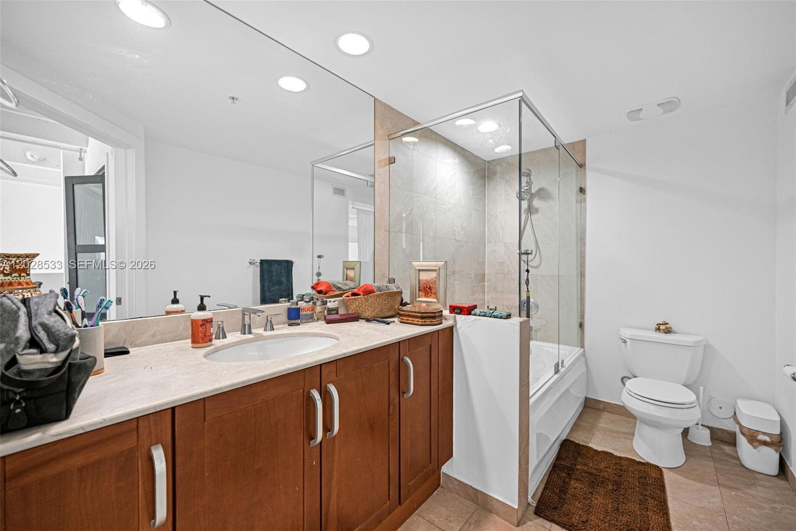 7728 Collins Ave # 5, Miami Beach FL 33141 — 25