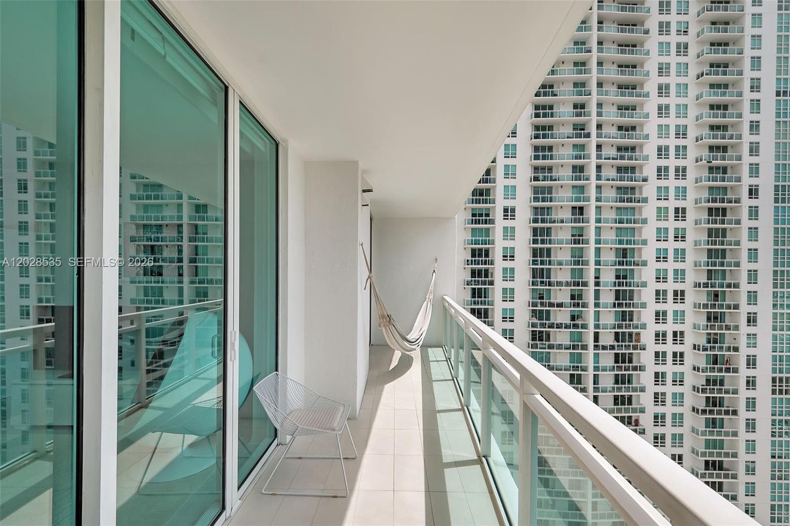 951 Brickell Ave # 2406, Miami FL 33131 — 27