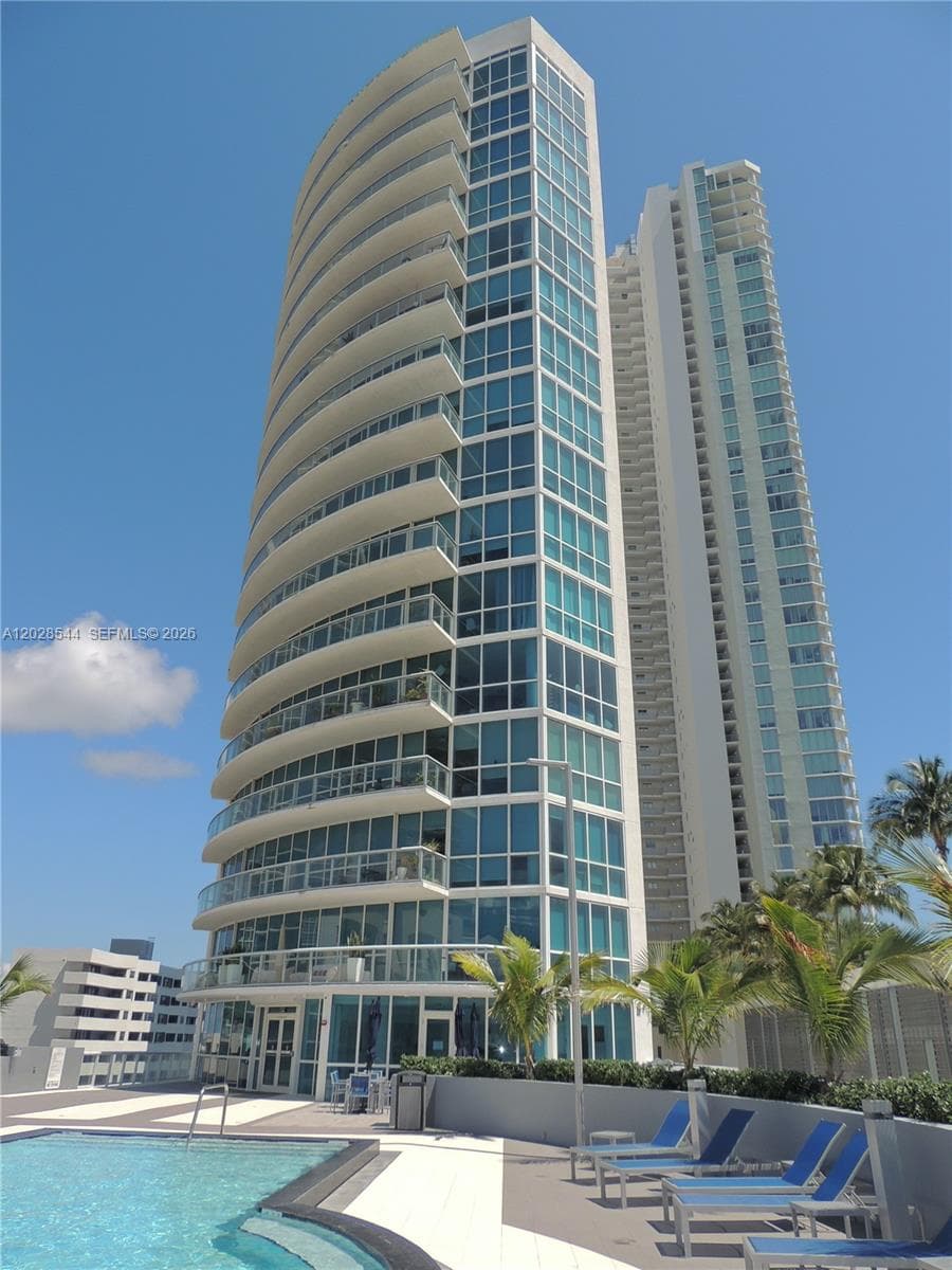 480 NE 30th St # 1105, Miami FL 33137 — 13