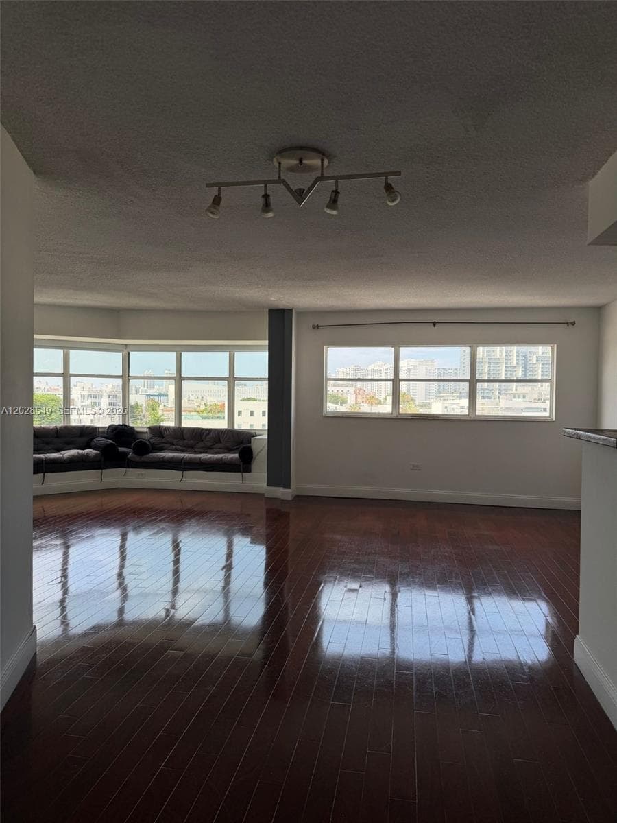 1881 Washington Ave # 7C, Miami Beach FL 33139 — 2