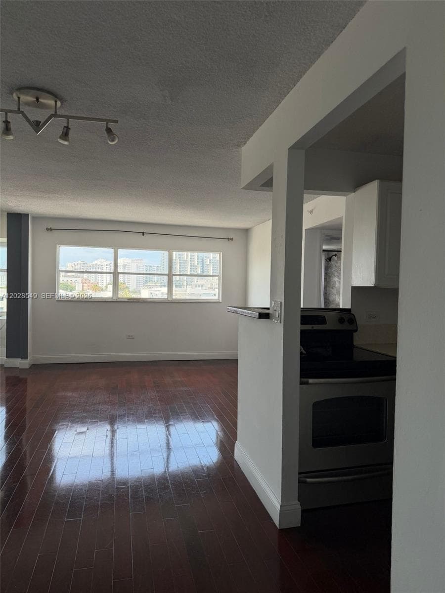 1881 Washington Ave # 7C, Miami Beach FL 33139 — 8