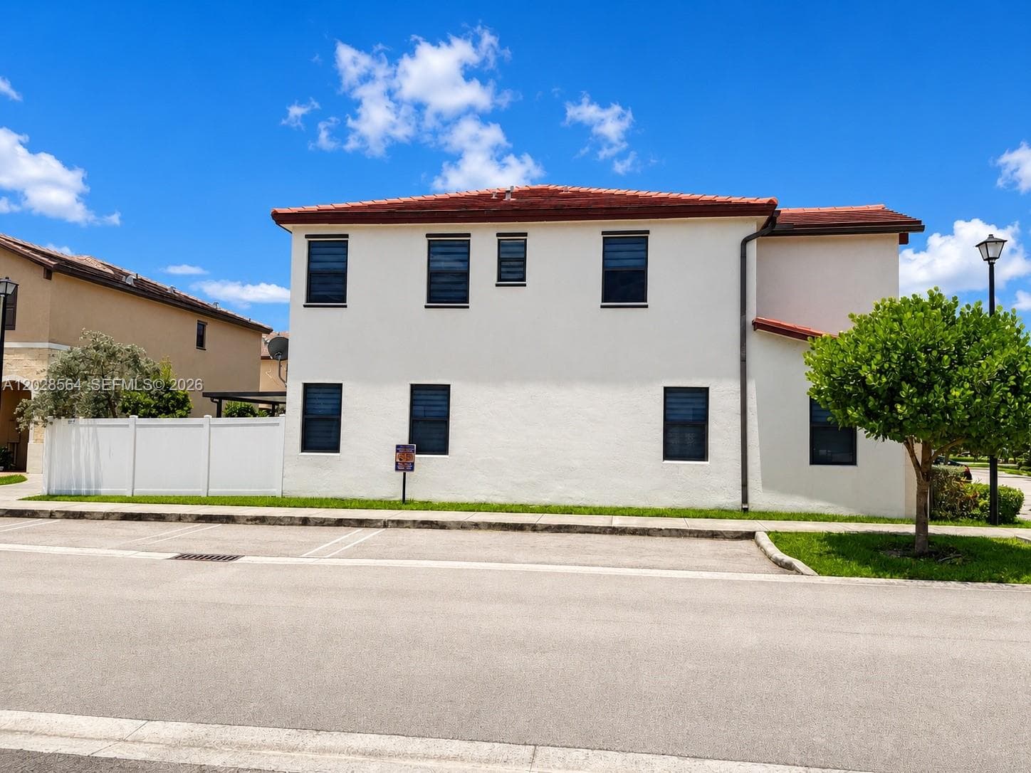 3368 W 105th Ter, Hialeah FL 33018 — 3