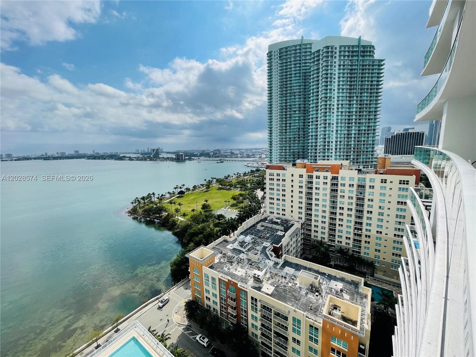 2020 N Bayshore Dr # 2008, Miami FL 33137 — 33