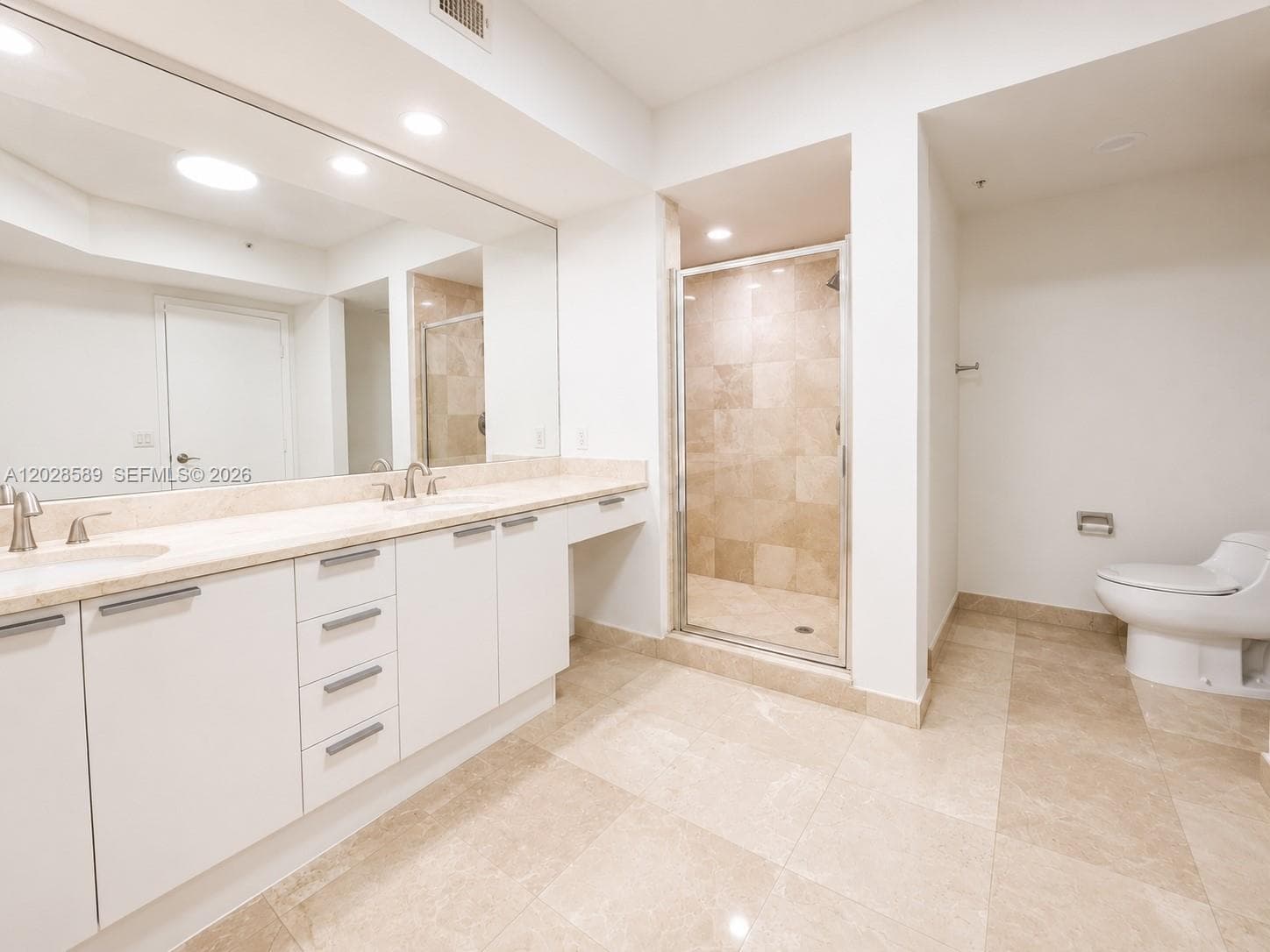 14951 Royal Oaks Ln # 2002, North Miami FL 33181 — 15