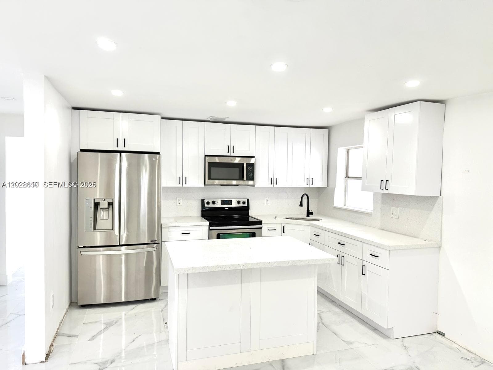 712 Hialeah Dr, Hialeah FL 33010 — 26