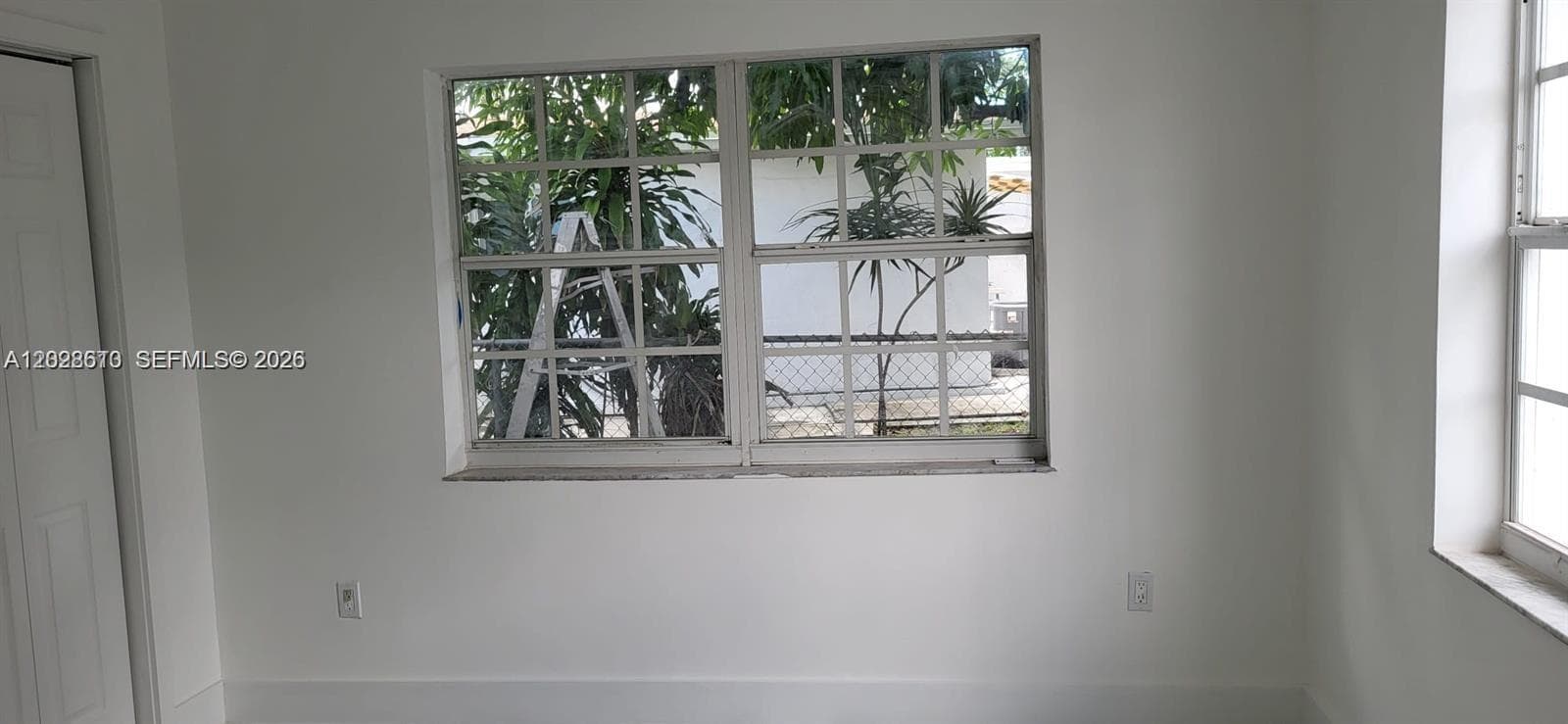 712 Hialeah Dr, Hialeah FL 33010 — 8