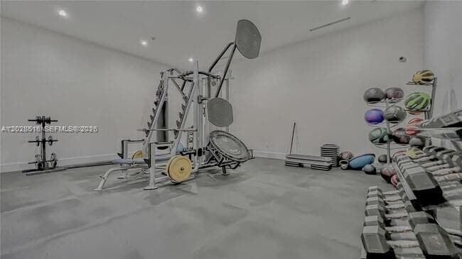 801 Brickell Key Blvd # 906, Miami FL 33131 — 23