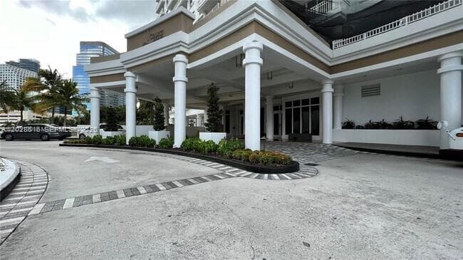 801 Brickell Key Blvd # 906, Miami FL 33131 — 14