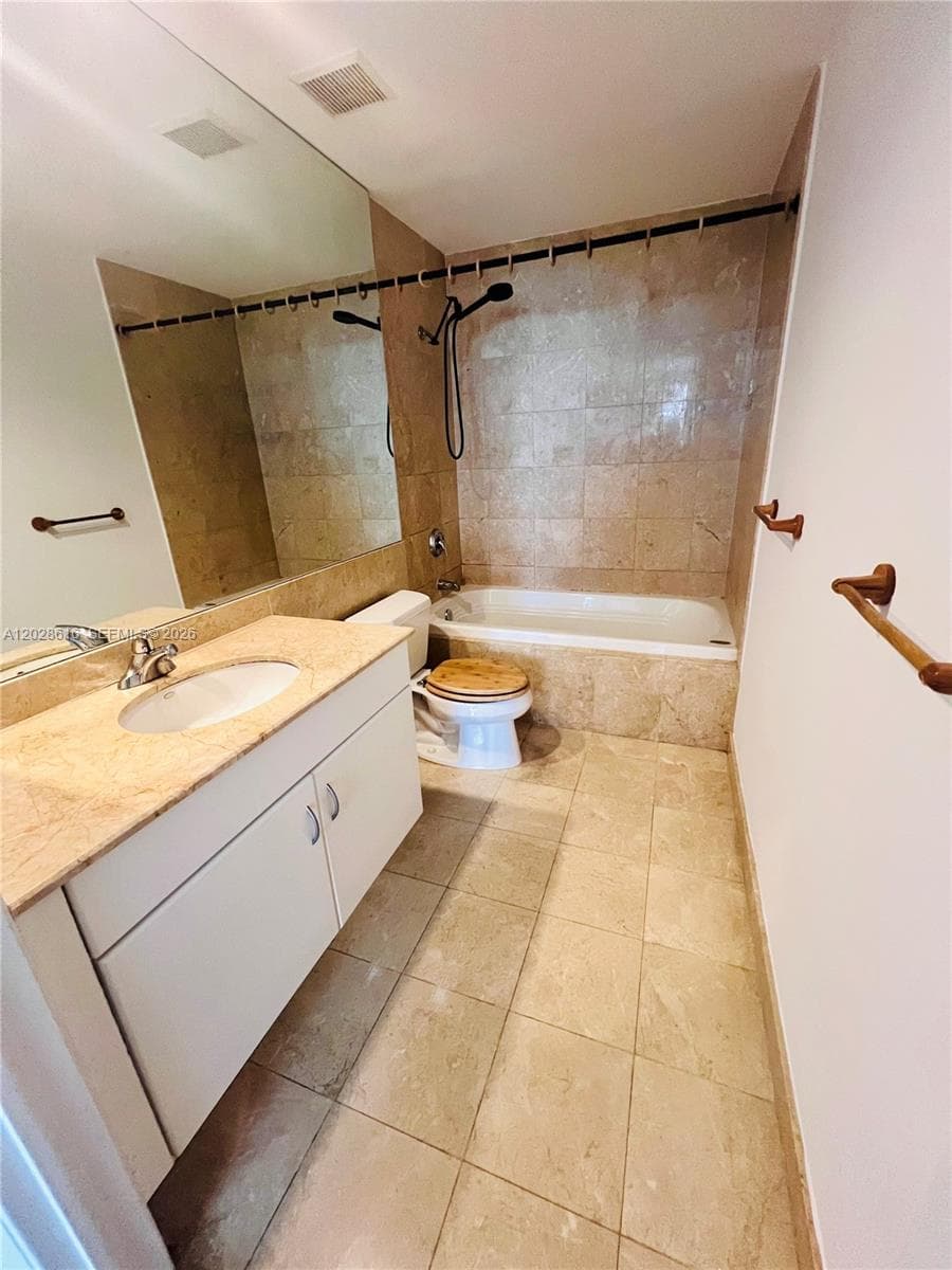 801 Brickell Key Blvd # 906, Miami FL 33131 — 11