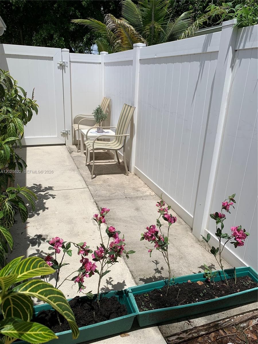 Kerwood Manor, North Miami, FL — 14