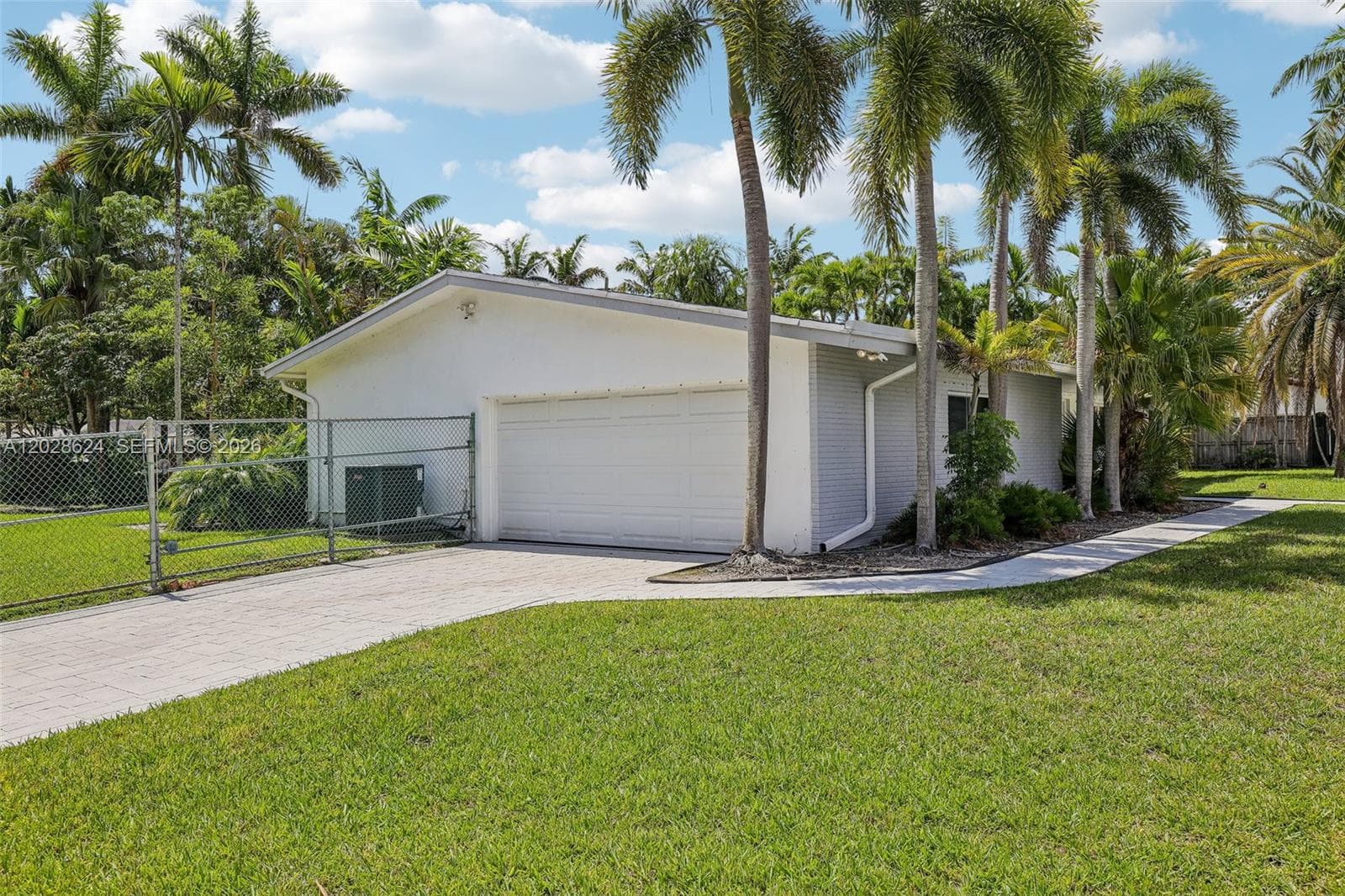 14401 SW 98 ct, Miami FL 33176 — 9