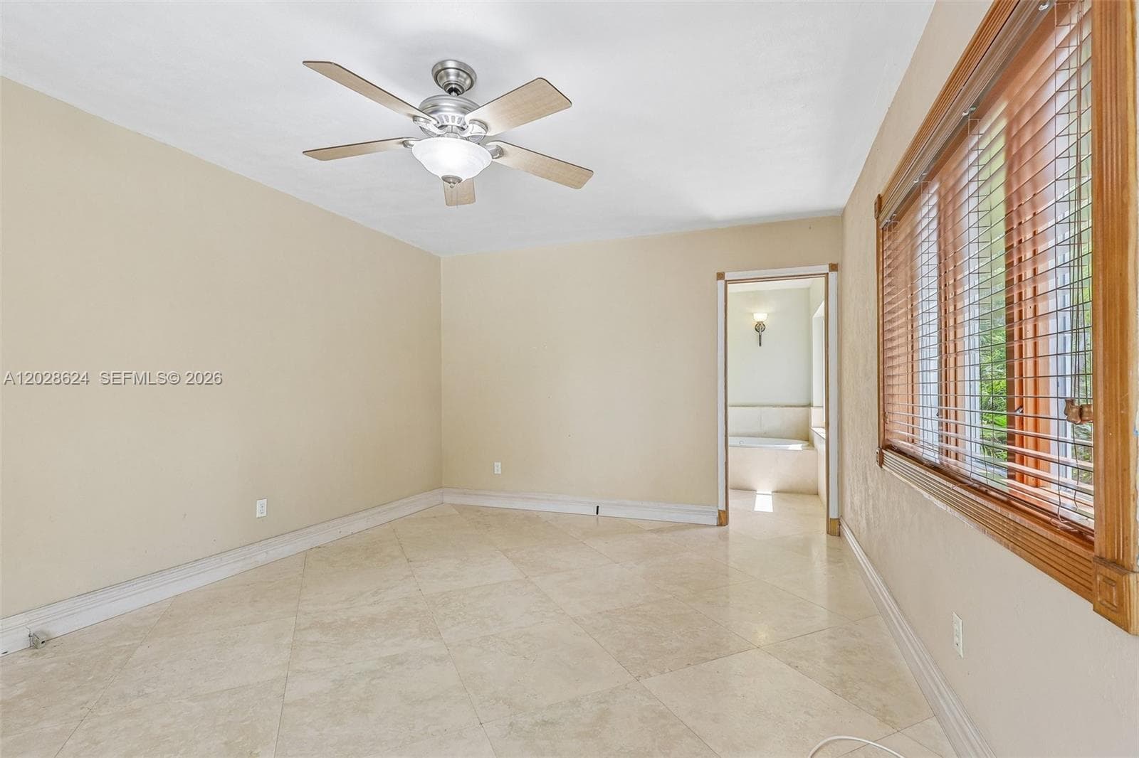 14401 SW 98 ct, Miami FL 33176 — 24