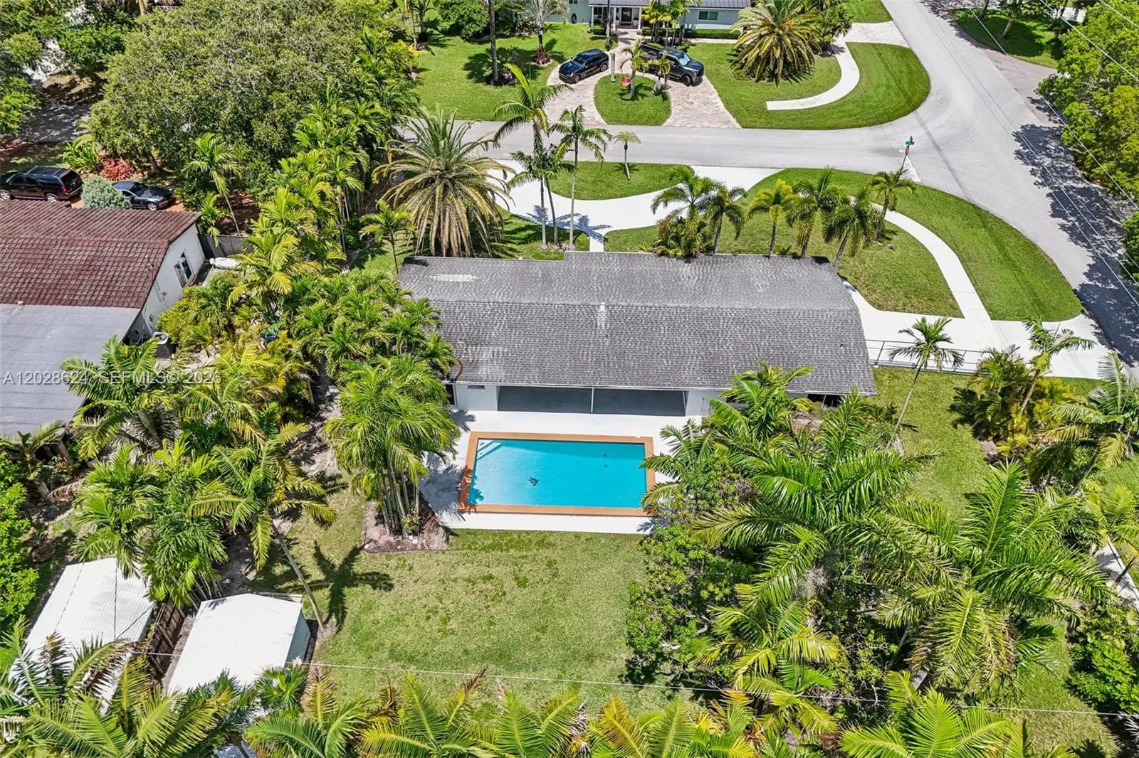 14401 SW 98 ct, Miami FL 33176 — 65