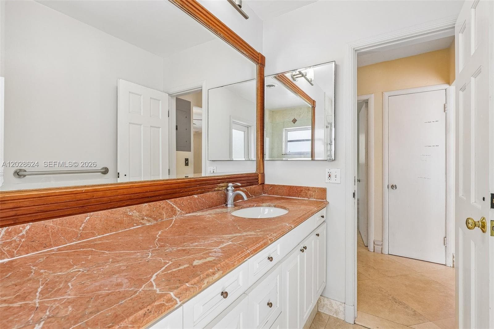 14401 SW 98 ct, Miami FL 33176 — 33
