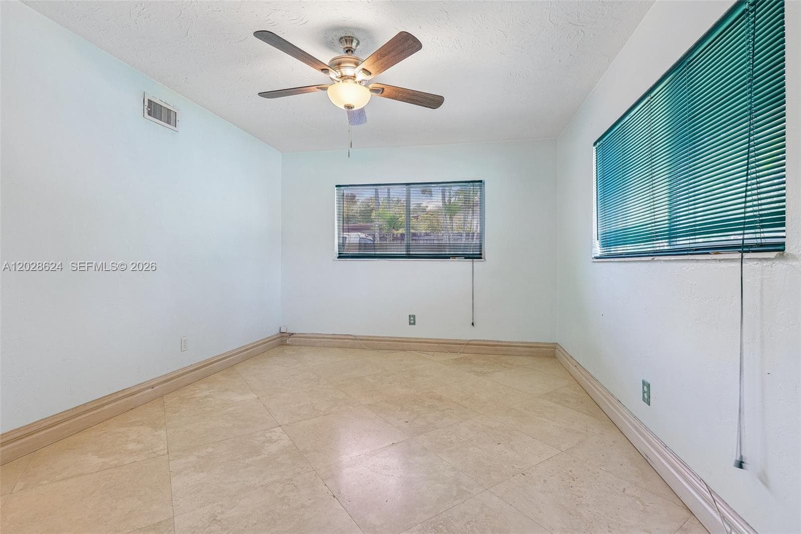 14401 SW 98 ct, Miami FL 33176 — 29