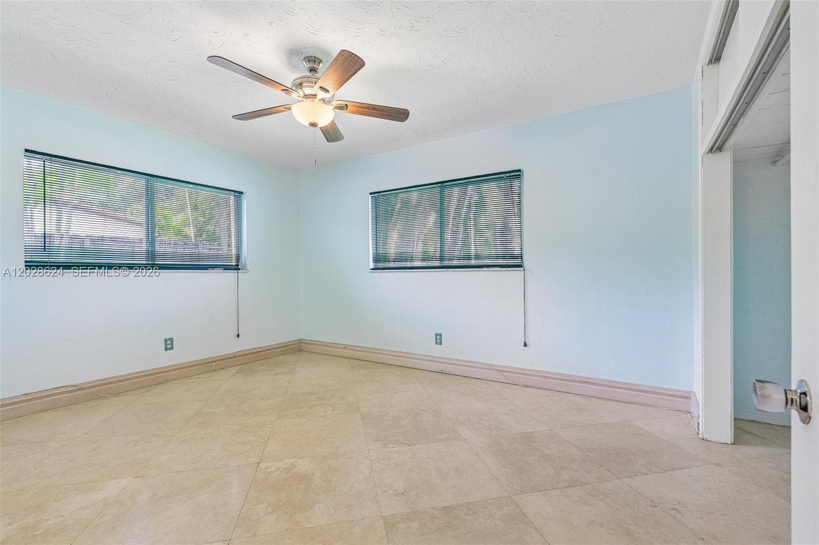14401 SW 98 ct, Miami FL 33176 — 21
