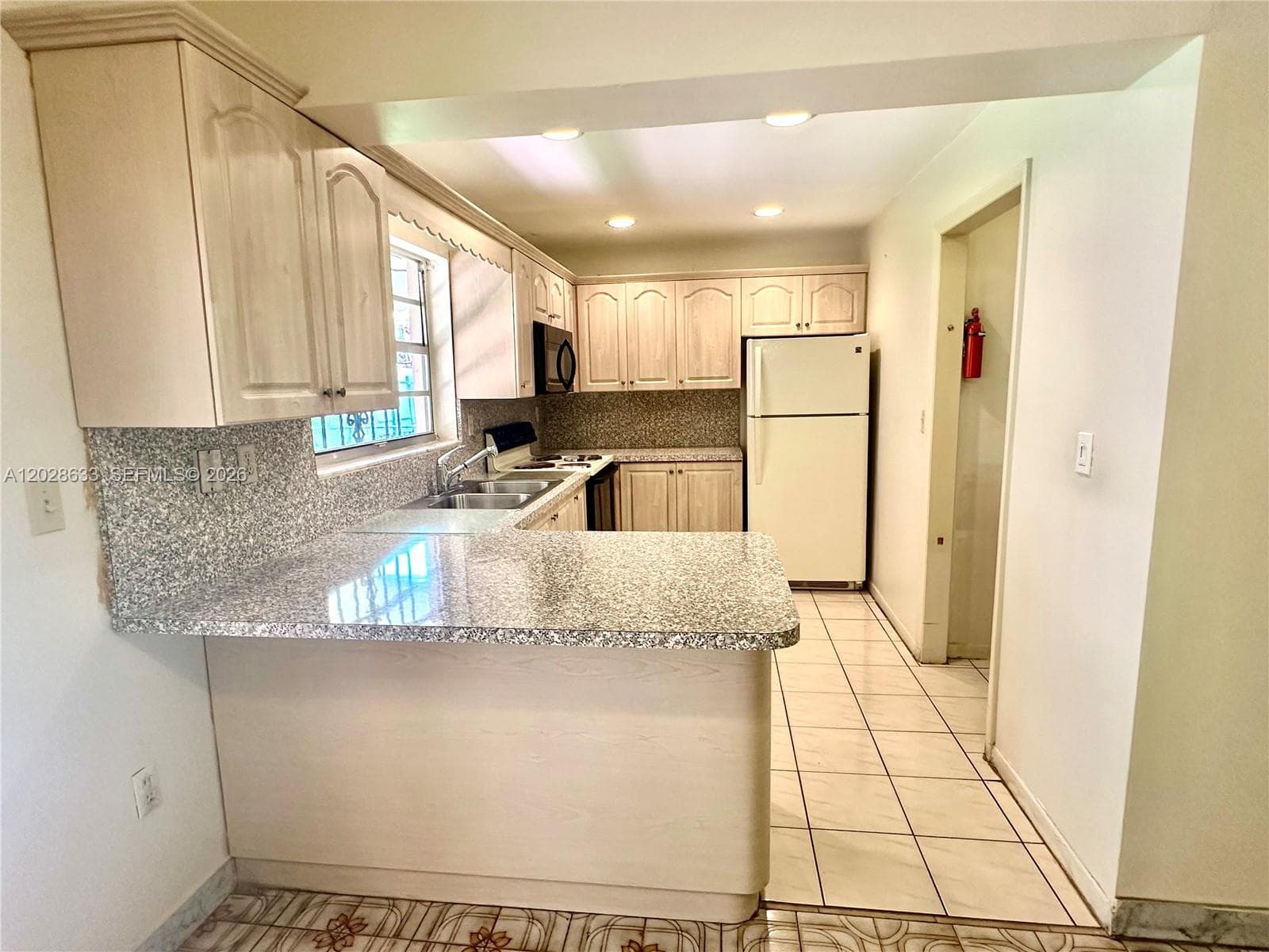 900 SW 104th Ave # 5B, Miami FL 33174 — 4