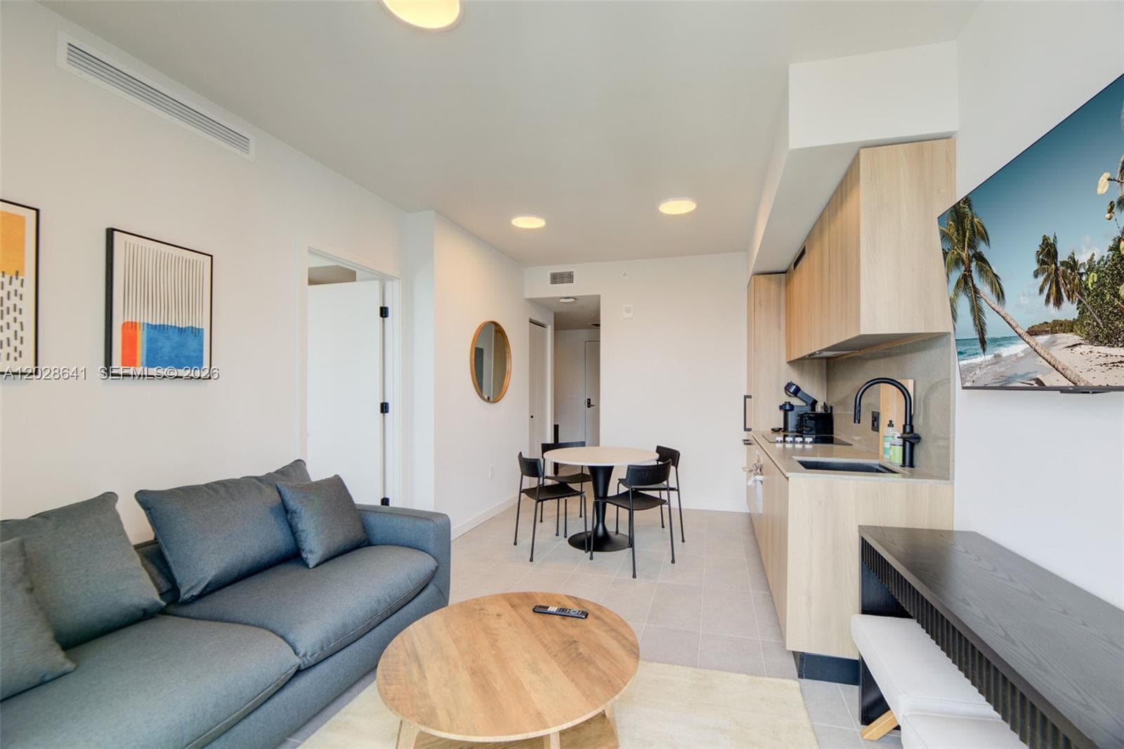 121 NE 5th St # 3103, Miami FL 33132 — 7
