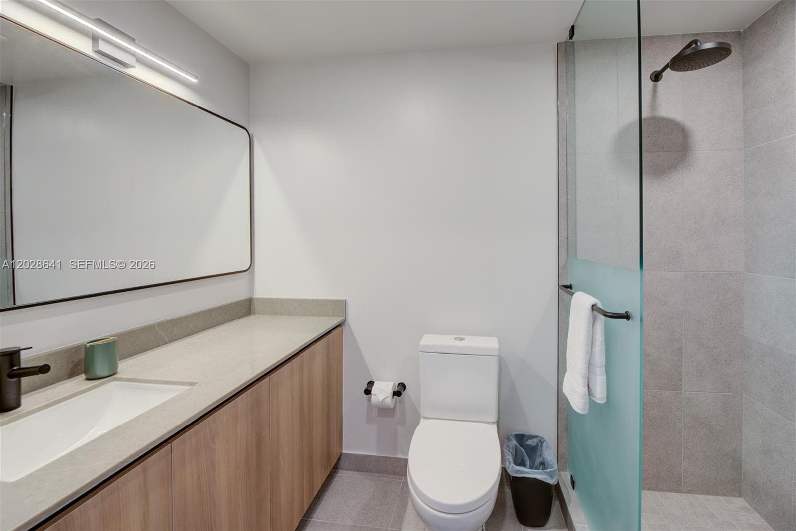 121 NE 5th St # 3103, Miami FL 33132 — 28