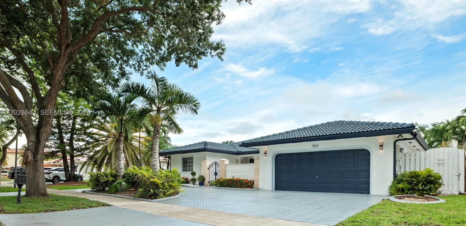 7819 NW 166th Ter, Miami Lakes FL 33016 — 1