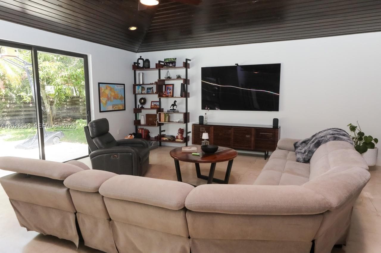 13324 SW 106th Ave, Miami FL 33176 — 16