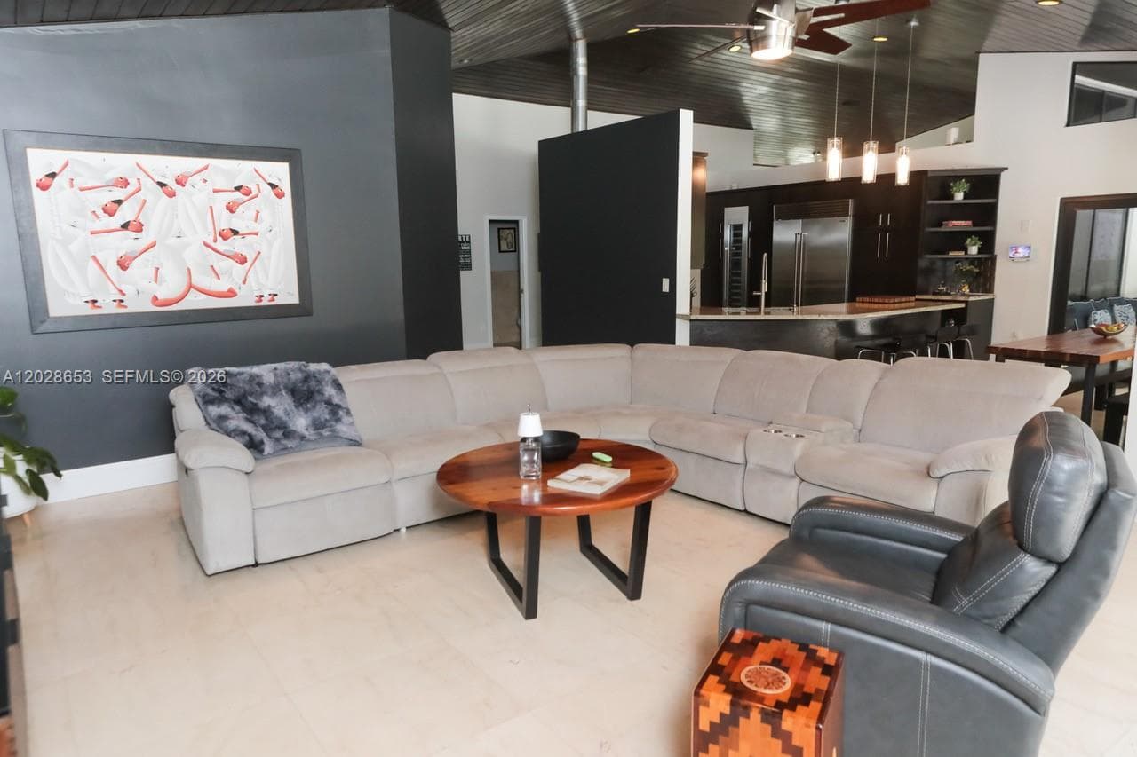 13324 SW 106th Ave, Miami FL 33176 — 15