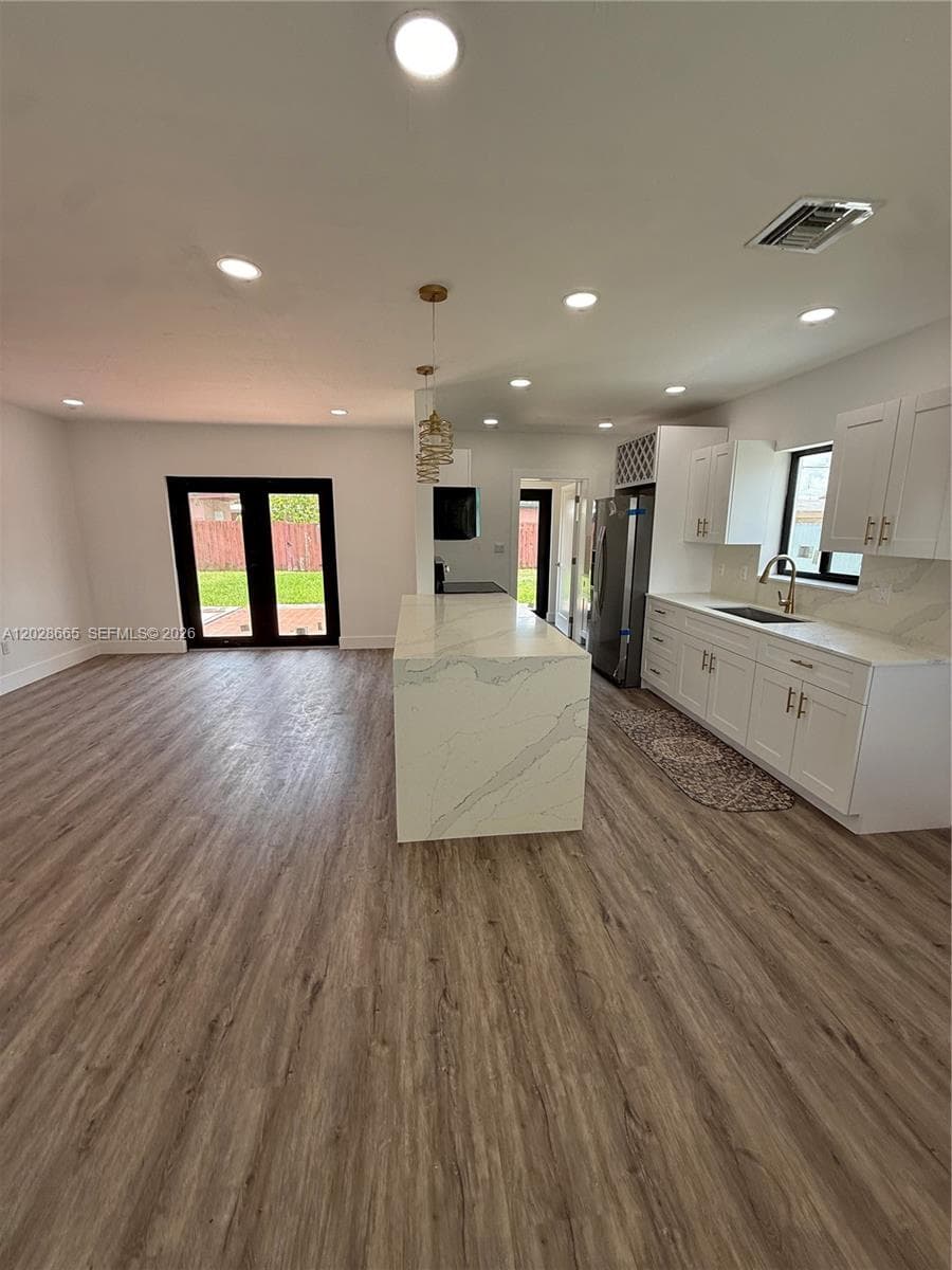 1014 W 66th St, Hialeah FL 33012 — 3