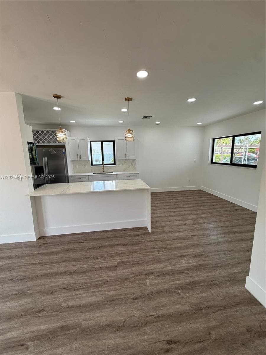 1014 W 66th St, Hialeah FL 33012 — 5