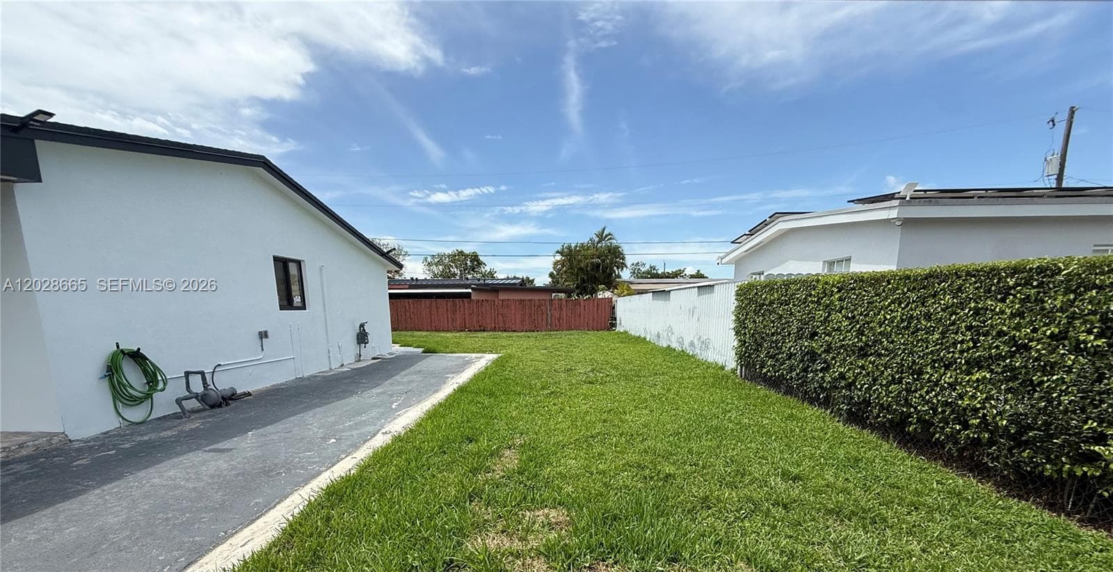 1014 W 66th St, Hialeah FL 33012 — 24