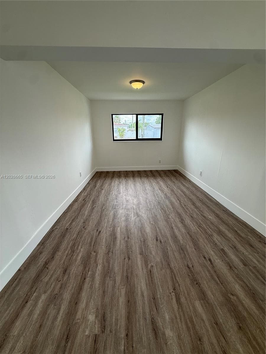 1014 W 66th St, Hialeah FL 33012 — 11
