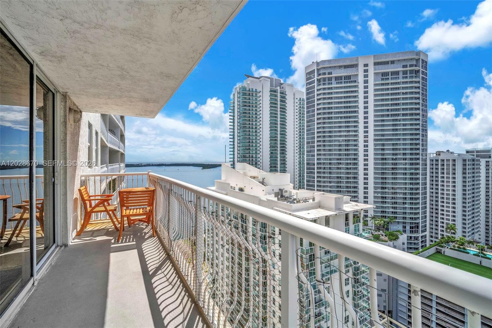 1200 Brickell Bay Dr # 3123, Miami FL 33131 — 19