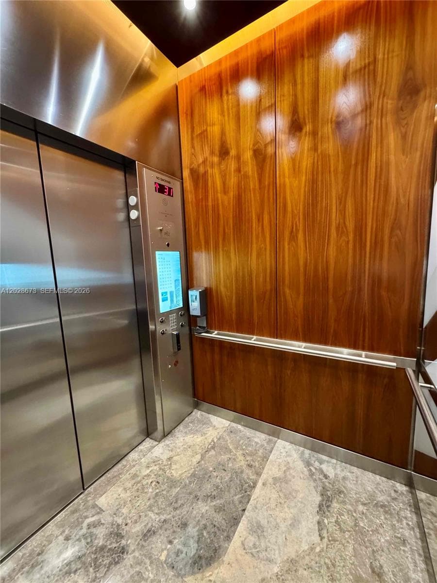 55 SW 9th St # 3201, Miami FL 33130 — 24