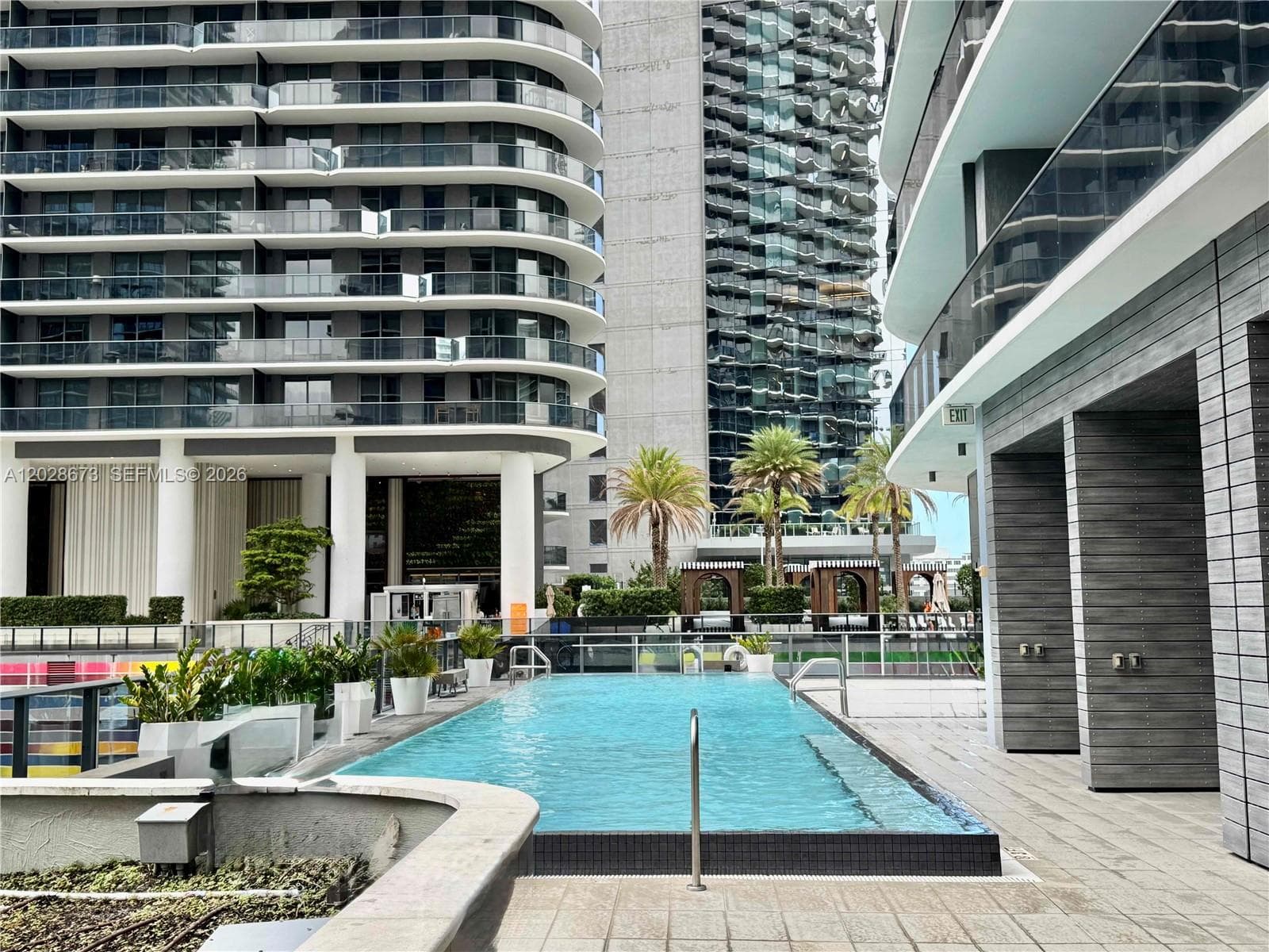 55 SW 9th St # 3201, Miami FL 33130 — 41