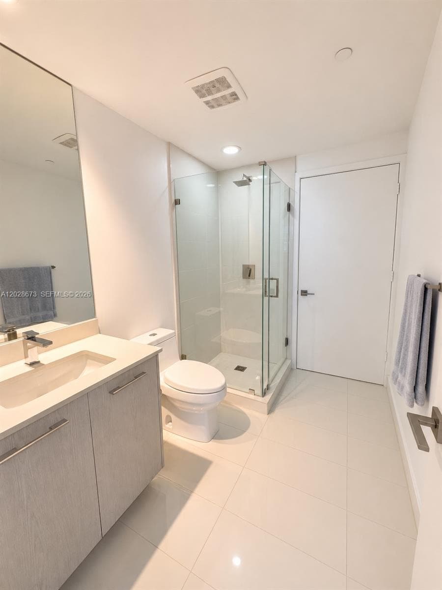 55 SW 9th St # 3201, Miami FL 33130 — 18