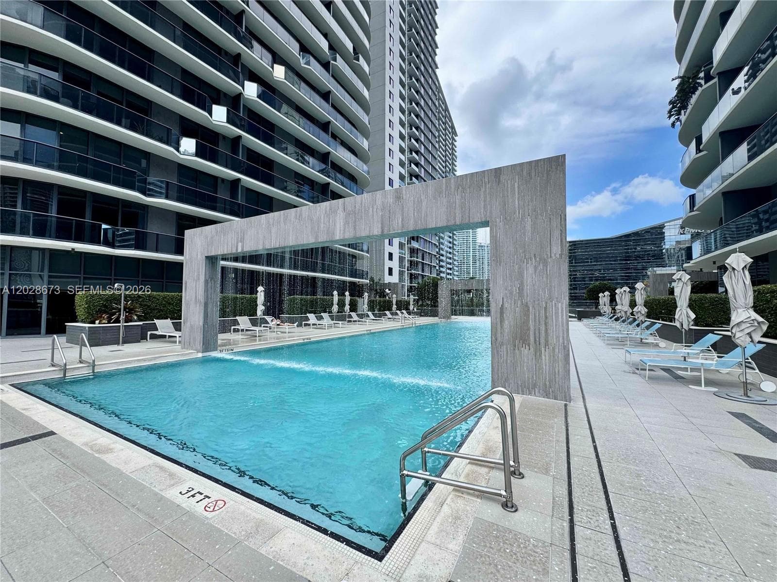 55 SW 9th St # 3201, Miami FL 33130 — 39