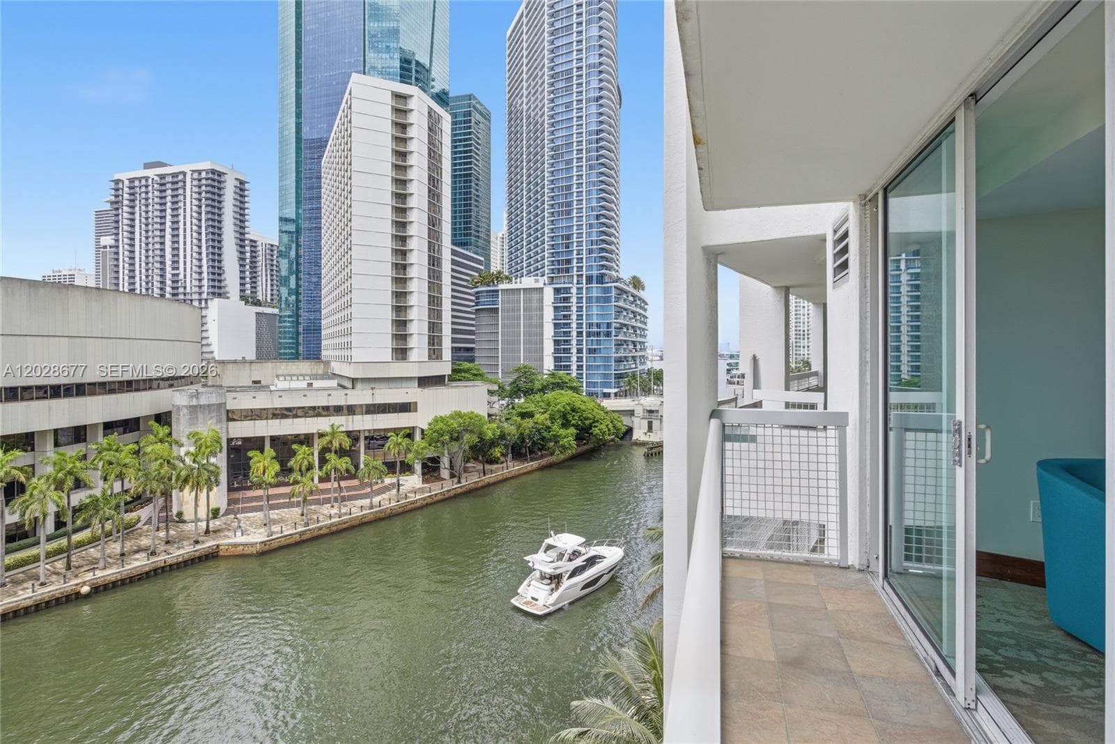 31 SE 5th St # 2410, Miami FL 33131 — 43