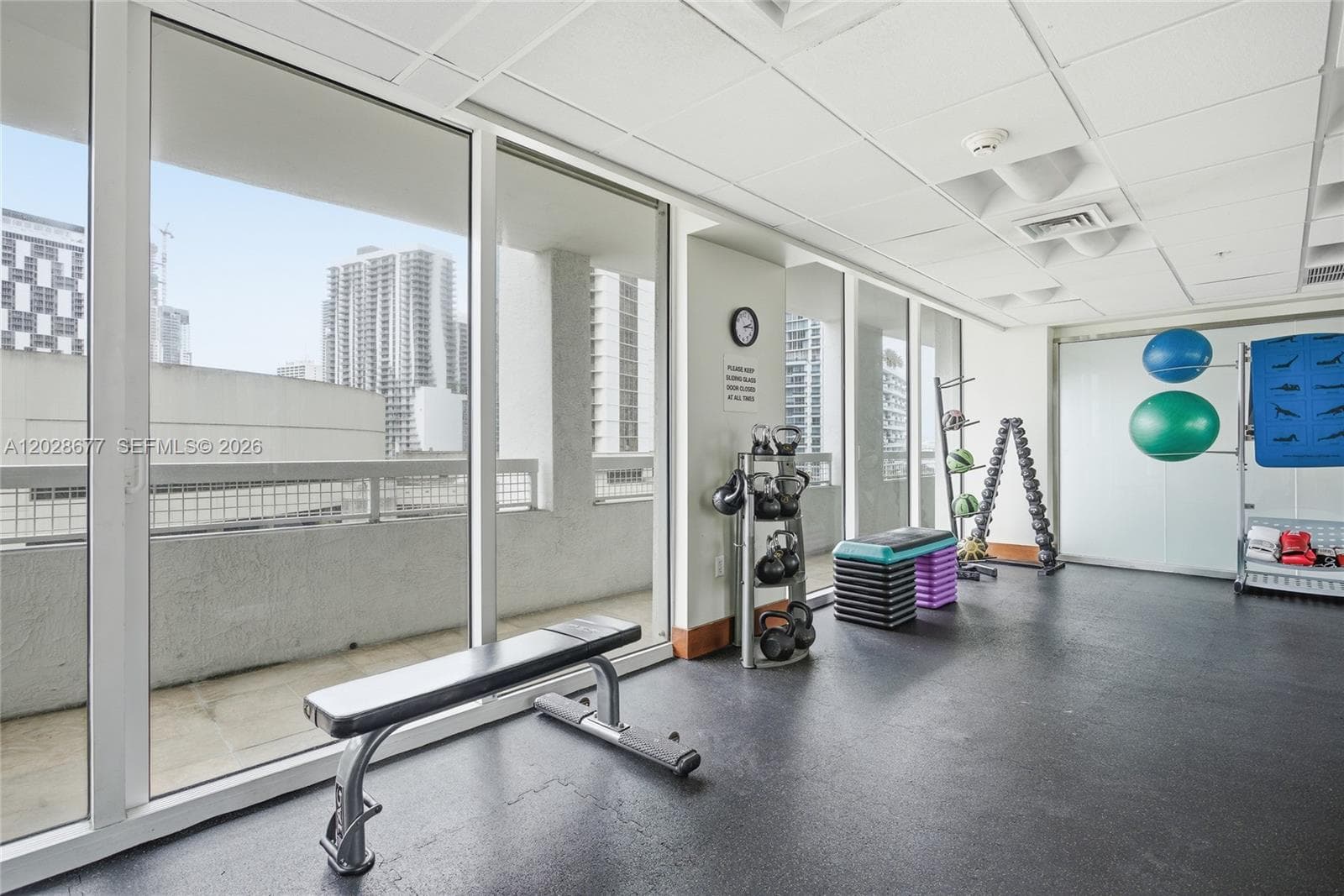 31 SE 5th St # 2410, Miami FL 33131 — 41