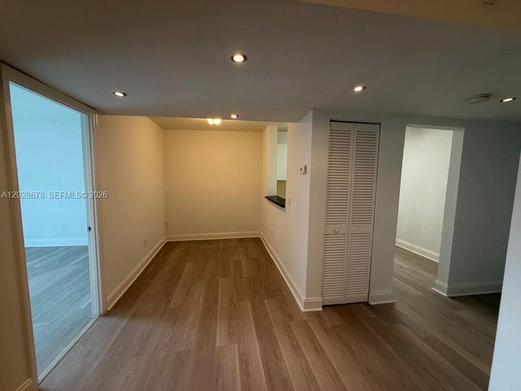 492 NW 165th St Rd # 211, Miami FL 33169 — 17