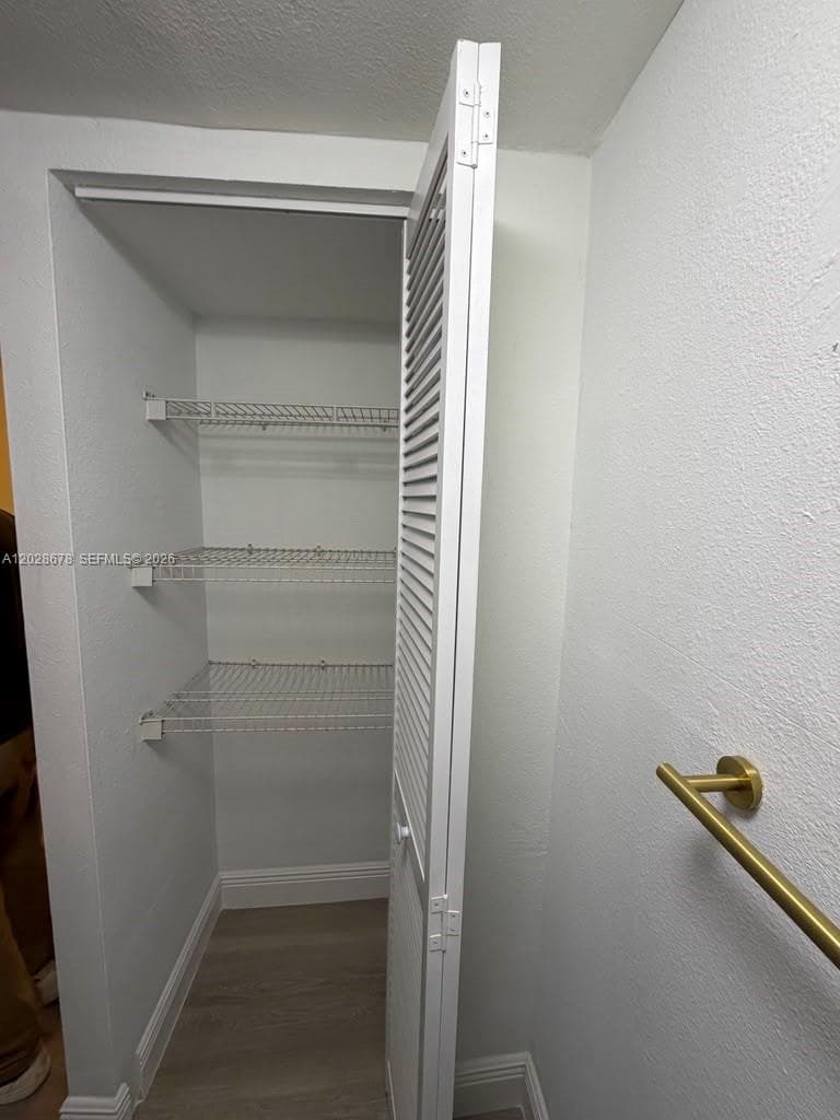 492 NW 165th St Rd # 211, Miami FL 33169 — 30