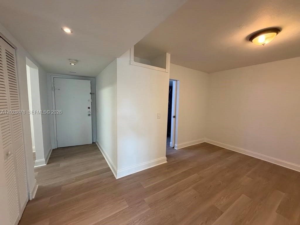 492 NW 165th St Rd # 211, Miami FL 33169 — 14