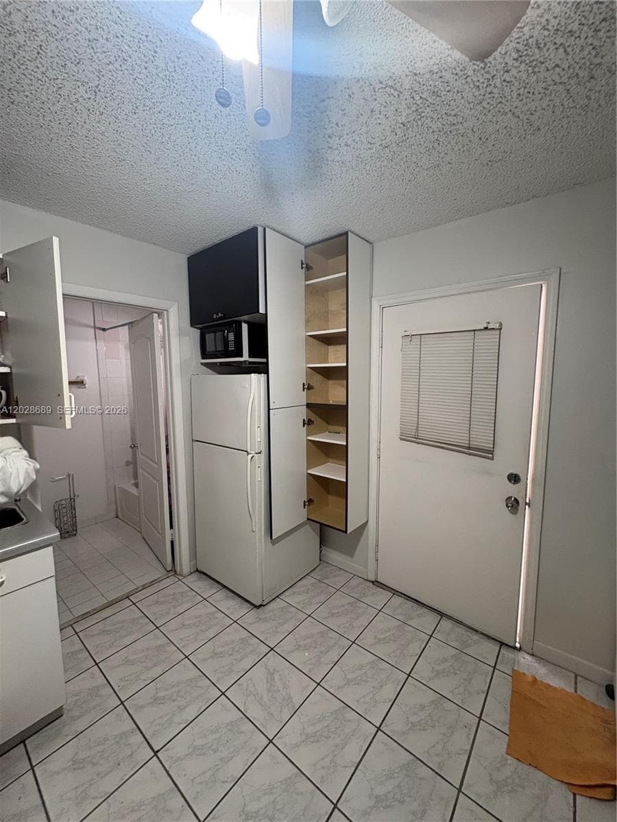 2232 W 74th Ter # 40C, Hialeah FL 33016 — 4