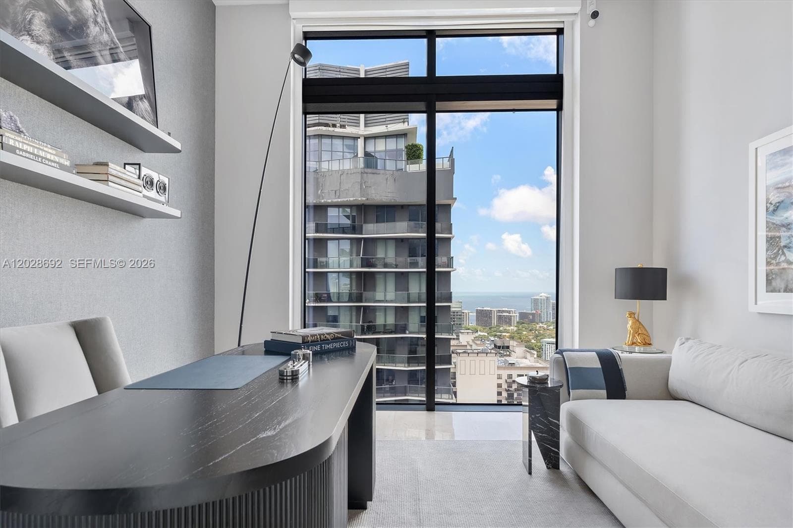 88 SW 7th St # 4001, Miami FL 33130 — 42