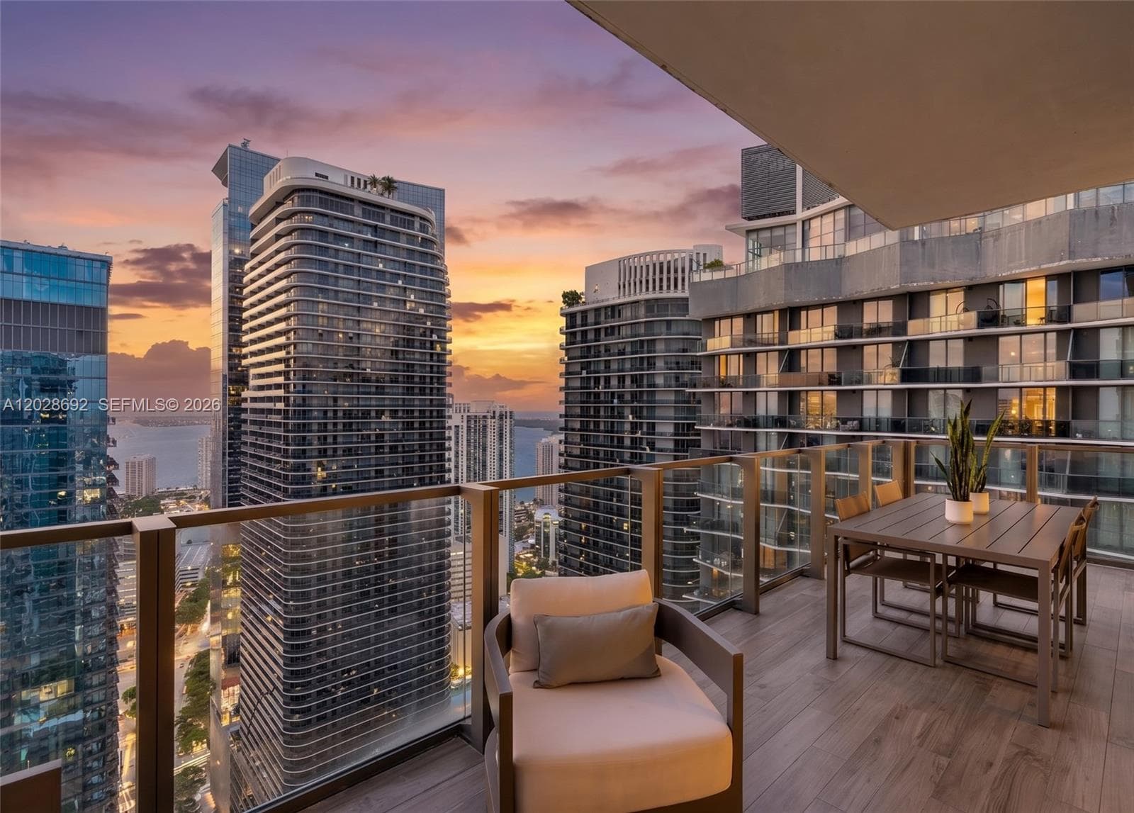 88 SW 7th St # 4001, Miami FL 33130 — 68