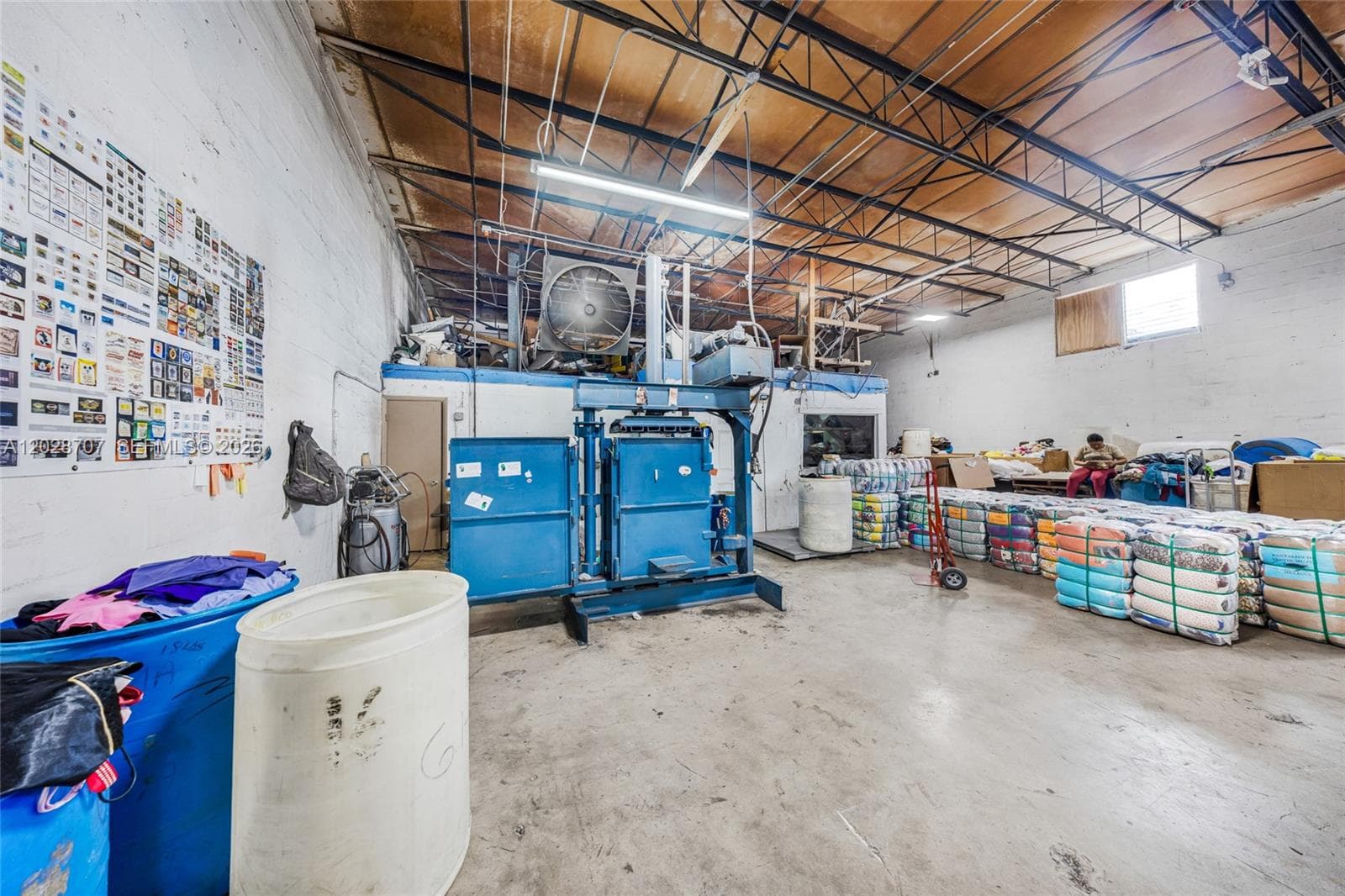 1085 E 27th St, Hialeah FL 33013 — 2