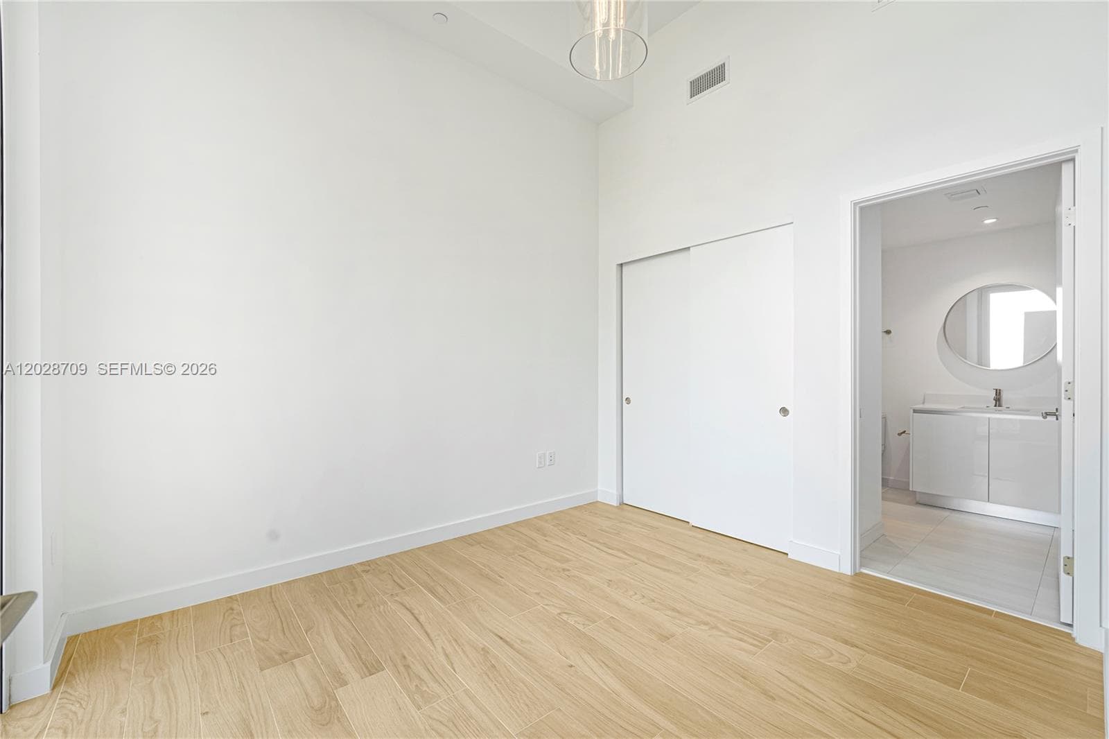 2678 Tigertail # 813, Coconut Grove FL 33133 — 26