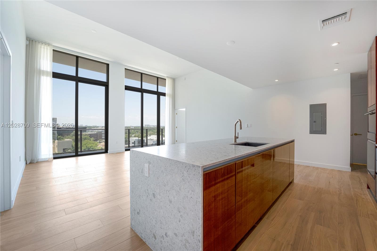 2678 Tigertail # 813, Coconut Grove FL 33133 — 8