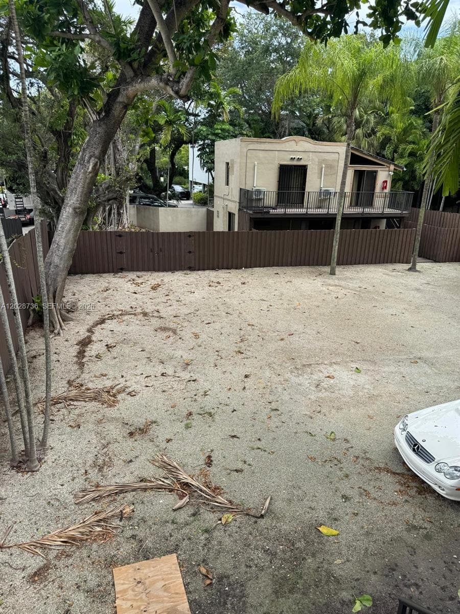 2107 Secoffee St # 2, Miami FL 33133 — 6