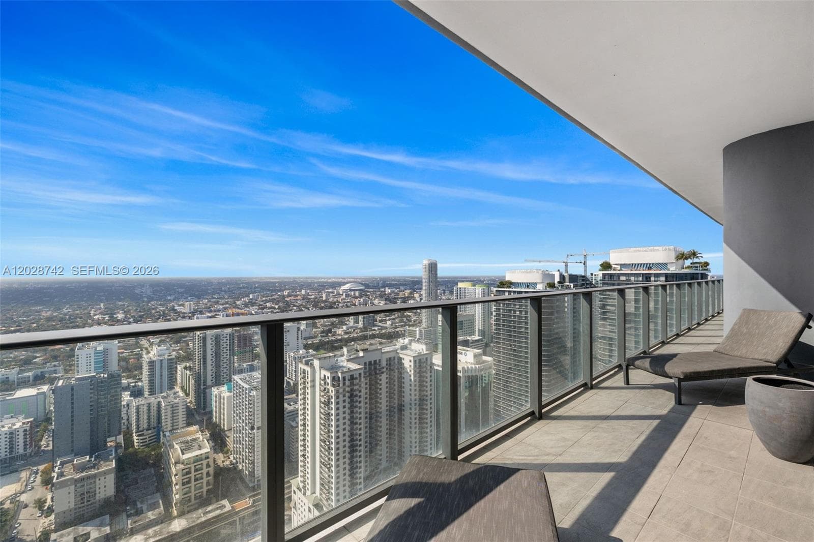 1000 Brickell Plz, Miami FL 33131 — 54
