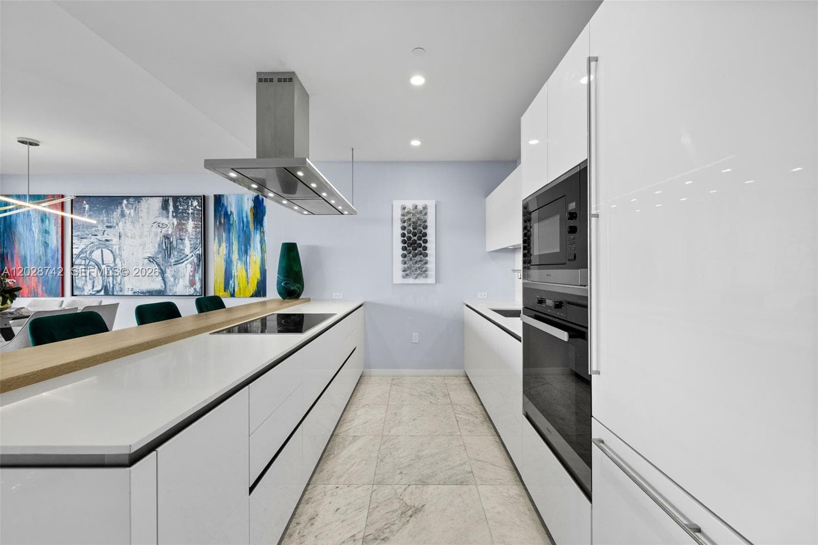 1000 Brickell Plz, Miami FL 33131 — 19