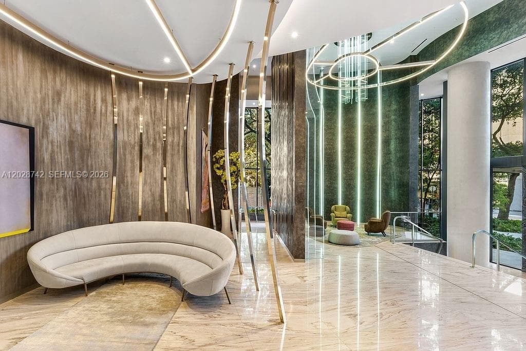 1000 Brickell Plz, Miami FL 33131 — 78